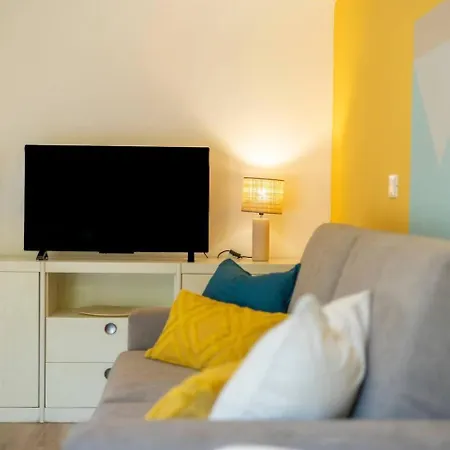 Stiloso Bilocale Terrace+parking Daire *