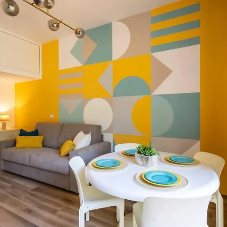 Stiloso Bilocale Terrace+parking Daire